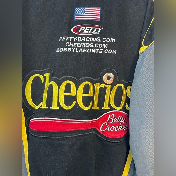 JH Design vintage NASCAR bomber jacket in good condition,  a snap-up front. - Picture 5 of 11